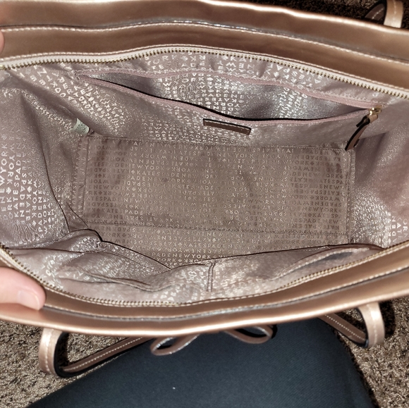 Large Kate Spade bag - Picture 12 of 16